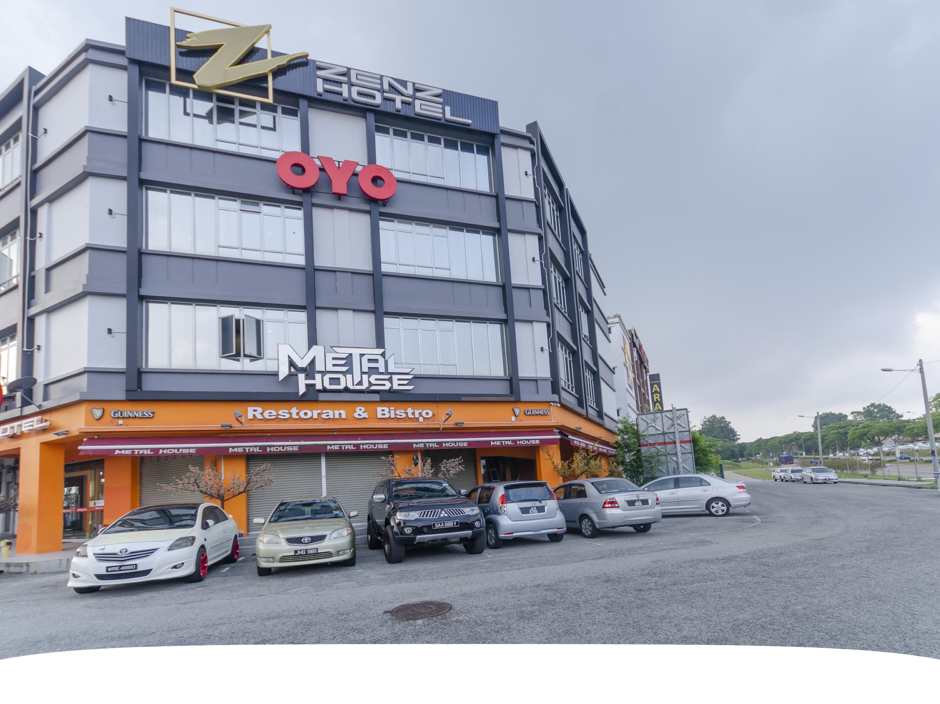 OYO 89423 Zenz Hotel Kulai Exterior foto