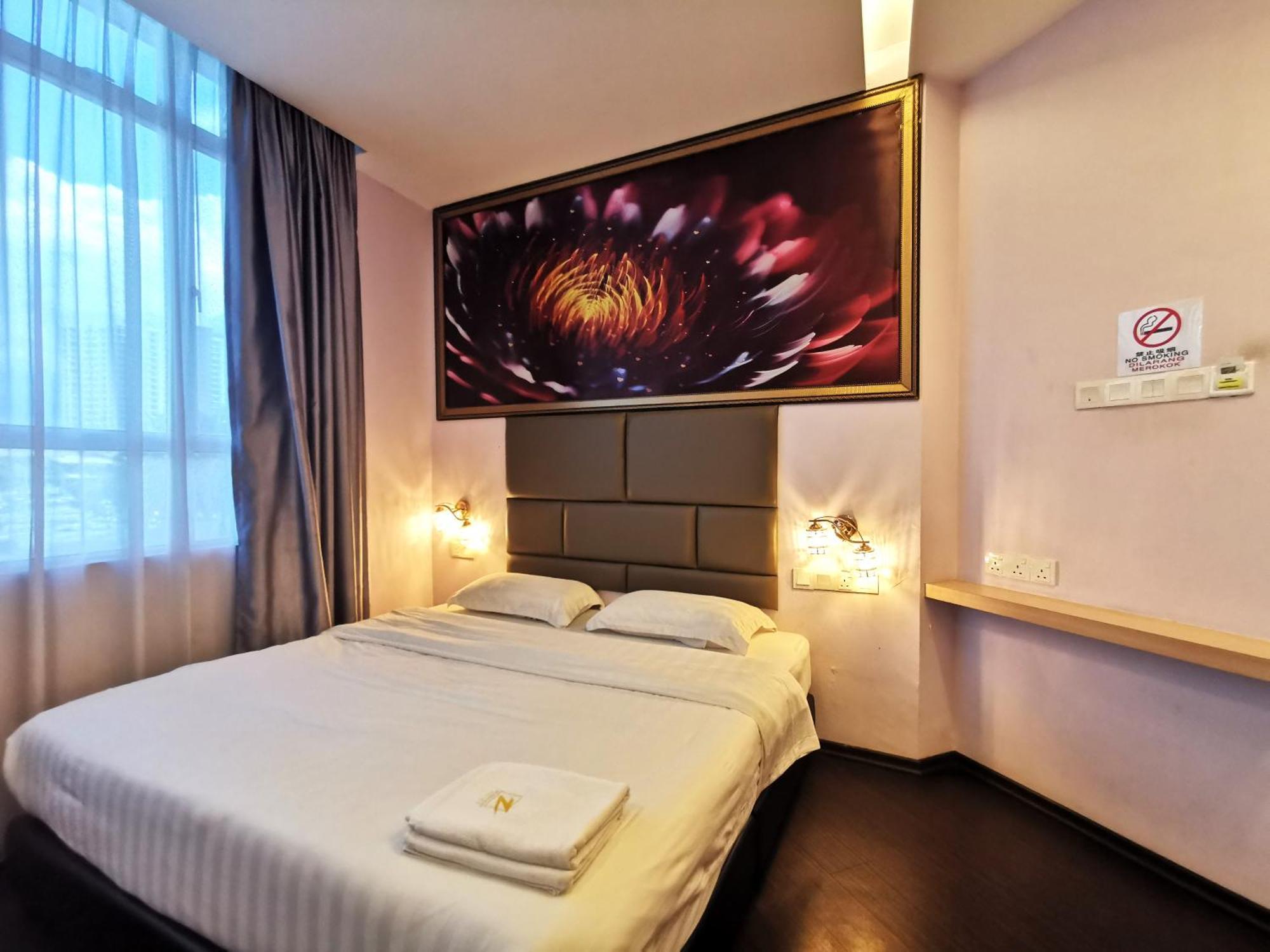 OYO 89423 Zenz Hotel Kulai Exterior foto